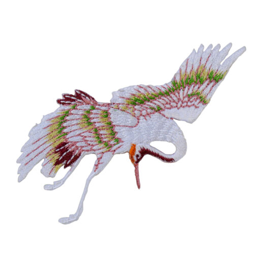 パーソナライズされたデザインを披露するカスタム刺繍パッチ。