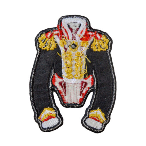 パーソナライズされたデザインを披露するカスタム刺繍パッチ。