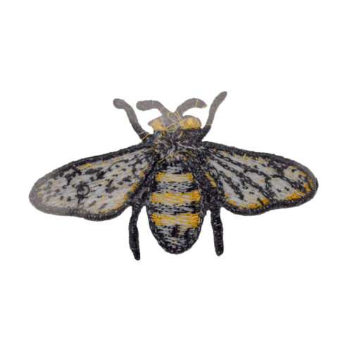 بقع مطرزة مخصصة تعرض تصميمات شخصية.