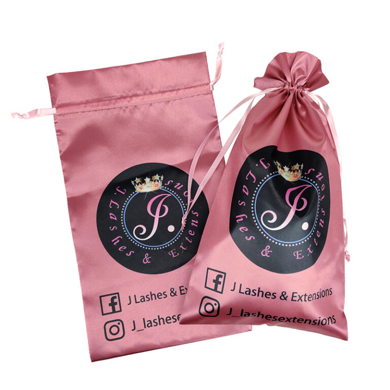 حقيبة ساتان باللون الوردي