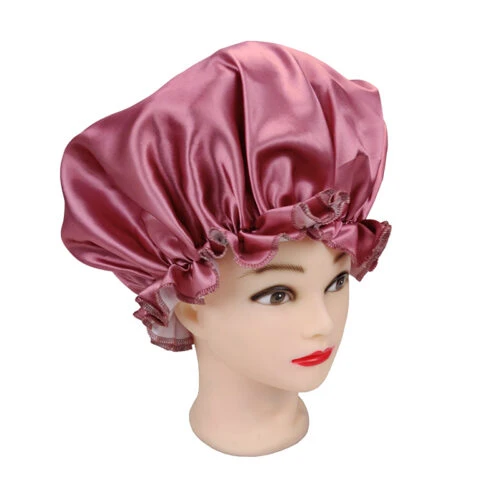 قبعة ساتان وردية اللون