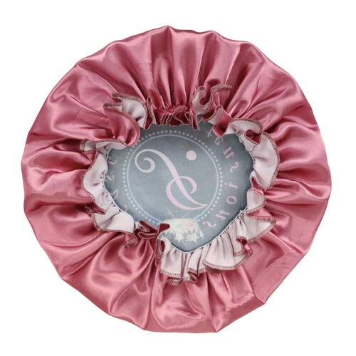 قبعة ساتان وردية اللون