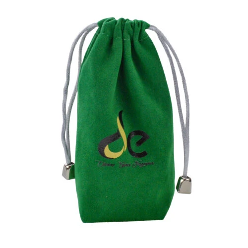 حقيبة مربعة من المخمل برباط