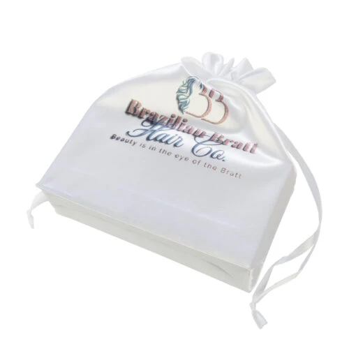 حقيبة ساتان ذات قاع مربع ورباط سحب