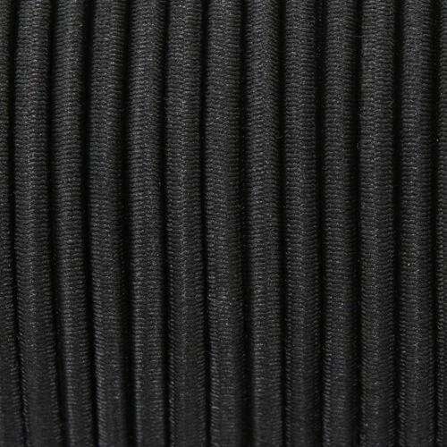 Un primer plano de la superficie de una cuerda elástica.