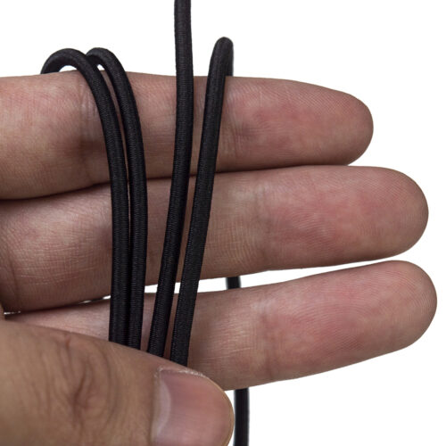 An elastic cord held in hand.