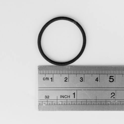 シームレスゴムコードループの直径の測定（3cm）