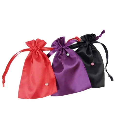 Bolsas de regalo con cordón personalizadas en varios colores con opciones personalizadas.
