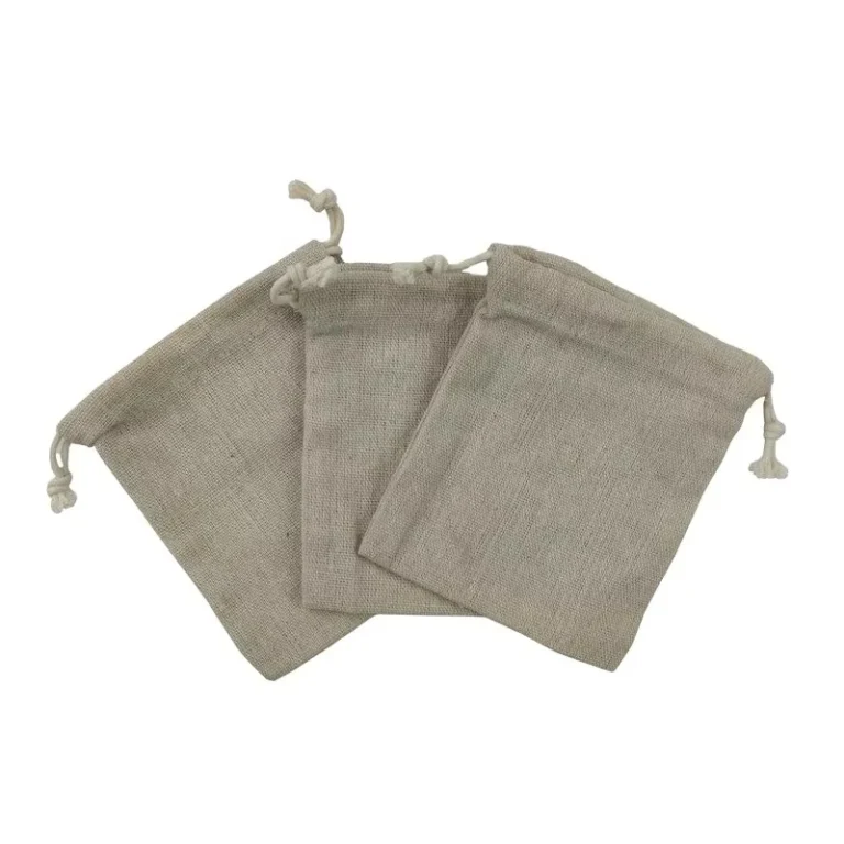 Custom linen drawstring bags in various colors and styles, showcasing the versatility and eco-friendliness of the material.