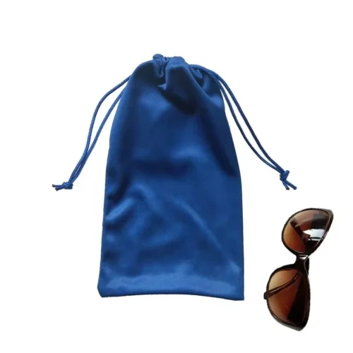 眼鏡の保護と洗浄用に設計された、青色のカスタム マイクロファイバー眼鏡バッグ。