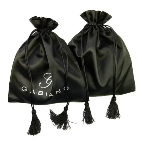 حقائب شعر مستعار مصنوعة من الساتان مخصصة مع شرابات، متوفرة بألوان وأنماط مختلفة لحماية الشعر المستعار.