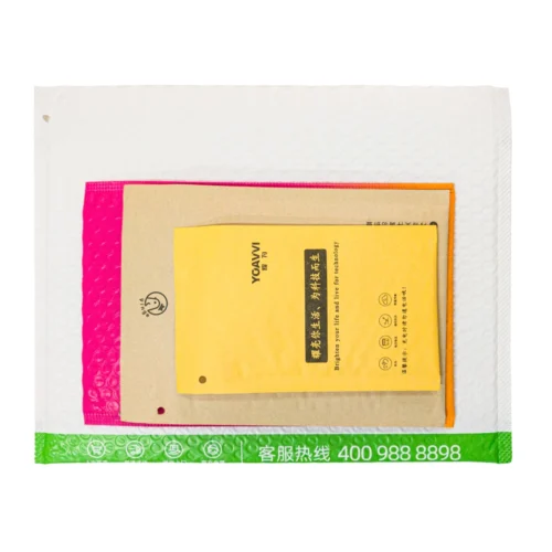 さまざまなデザインと色を特徴とするカスタム紙パッド入り封筒は、壊れやすい品物を安全に発送するのに最適です。