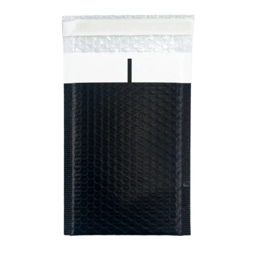 保護性能を高めるため、気泡緩衝材で裏打ちしたカスタムPEパッド入り封筒の正面図。フォーカスキーワード:PEパッド入り封筒。